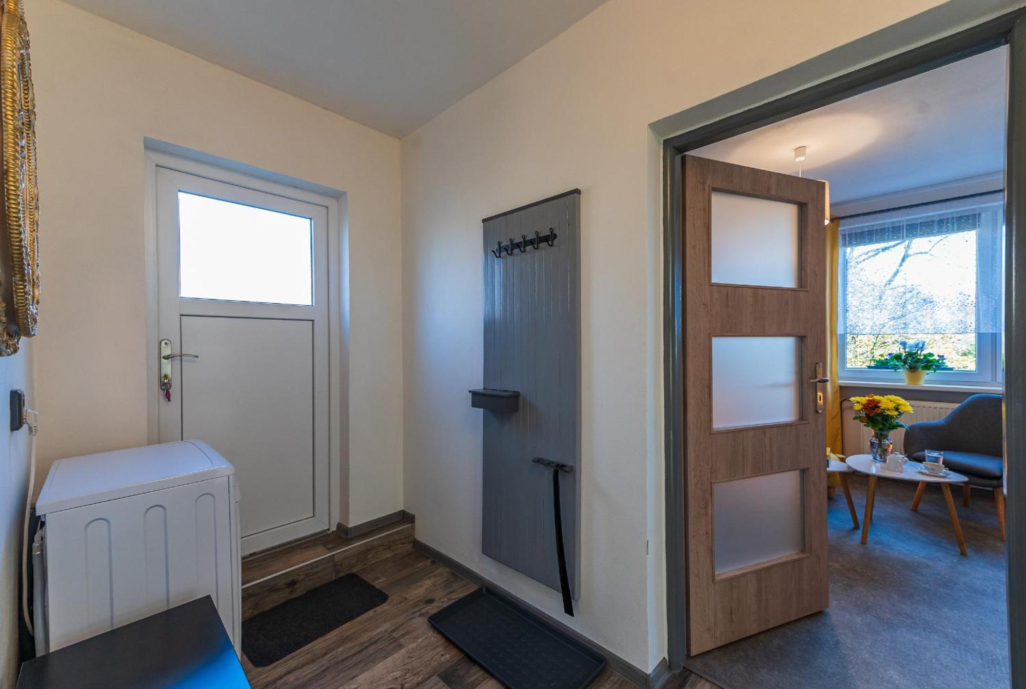 Na Samote - U Tesaru Apartment Komarice